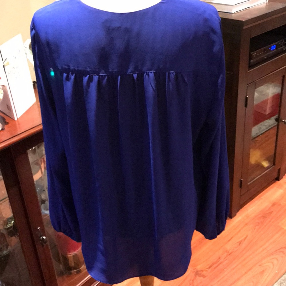 Tunic - Picture 2 of 2